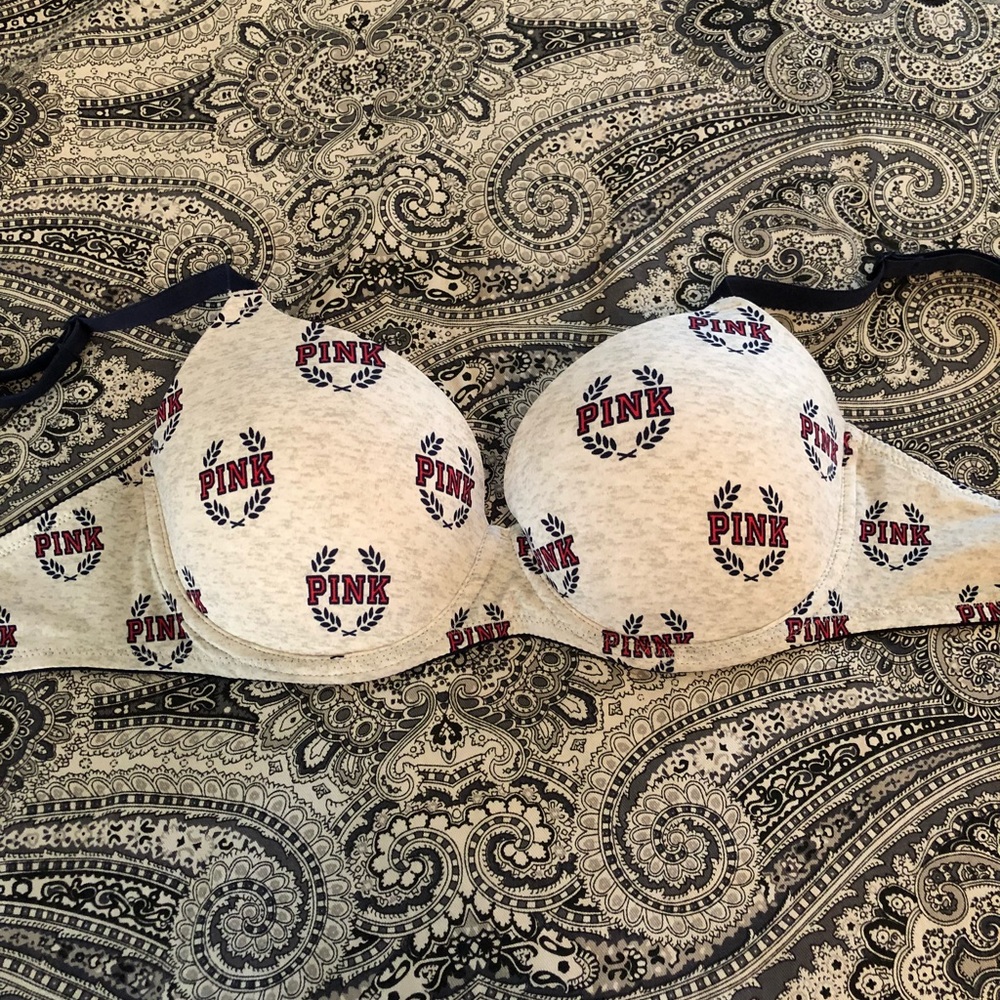 PINK lightly lined t-shirt bra